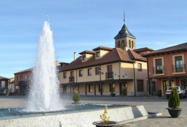 Mencia Βίλα Mansilla de las Mulas Εξωτερικό φωτογραφία